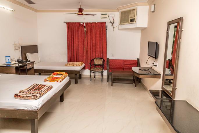 Hotel Adithya Chennai Exterior foto
